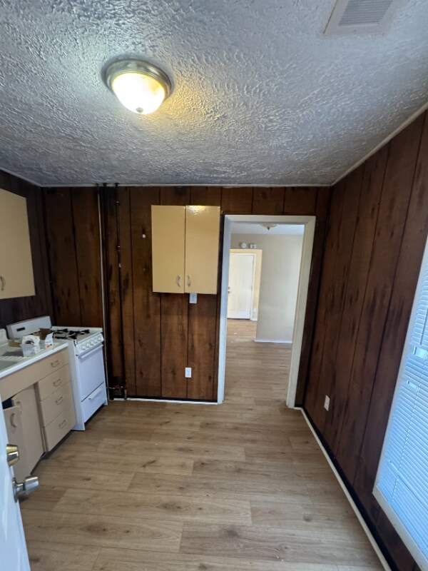 Photo - 1010 S 6th St Apartamento Unidad 4
