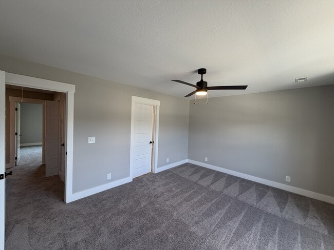 Photo - 504 Jonathan Wade Cir