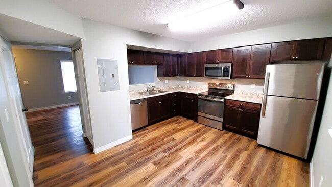 Photo - 422 N 18th Ave