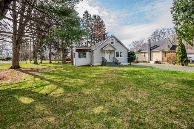 Photo - 133 River Meadow Dr