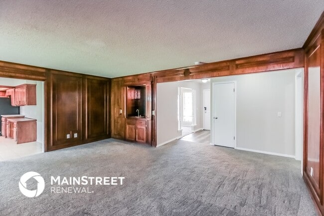 Photo - 8137 NW 82nd St