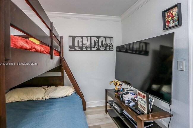 Photo - 30 SW 108th Ave