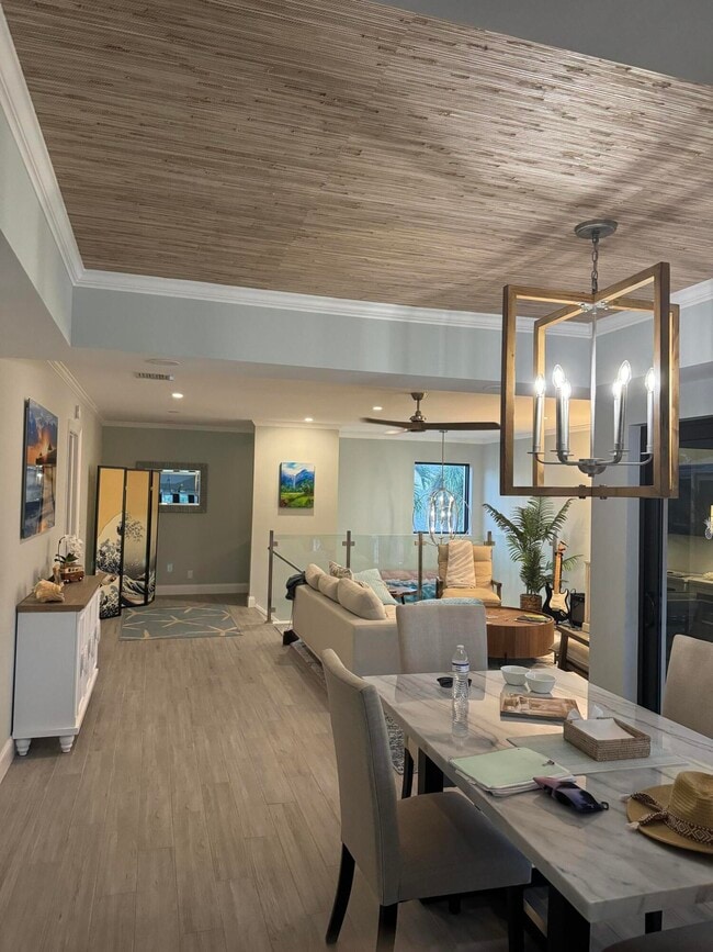 Photo - 16913 Waterbend Dr Unit 266