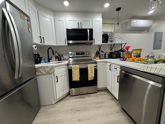 Photo - 58 Blue Hill Ave Unidad B