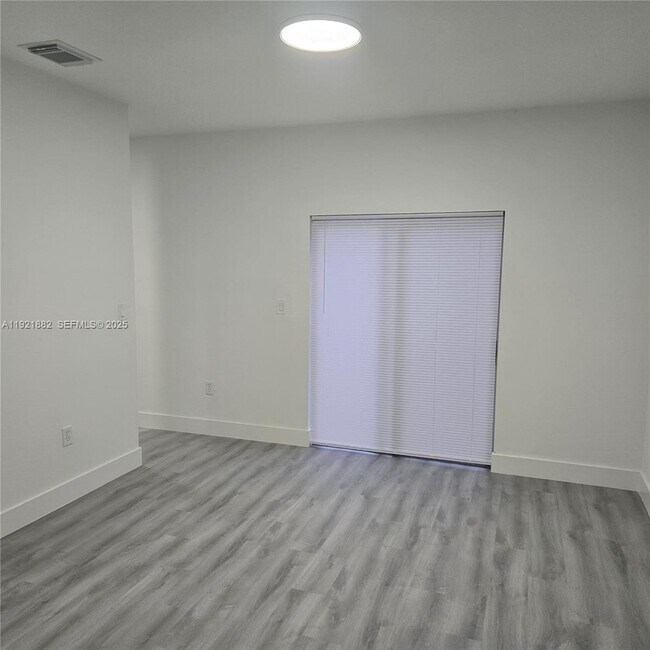 Photo - 4276 NE 26th Ct