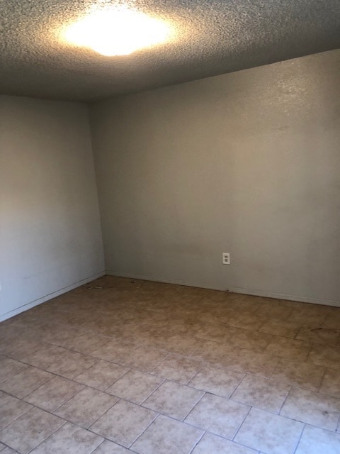 Building Photo - 12409 SW 2nd St Rental