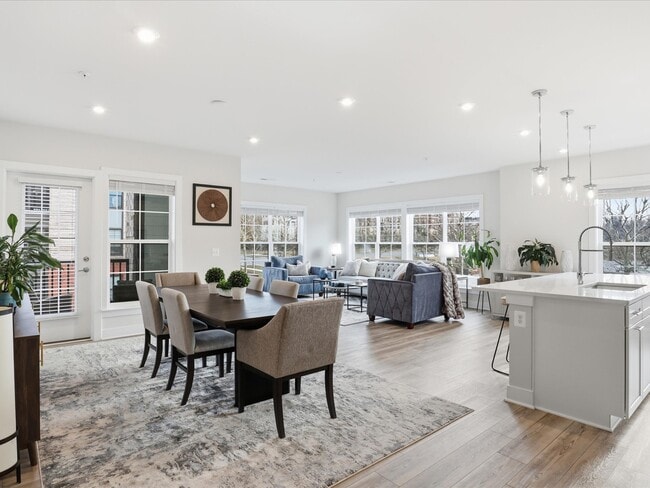 Photo - 106 Saint Ives Pl Unit #207