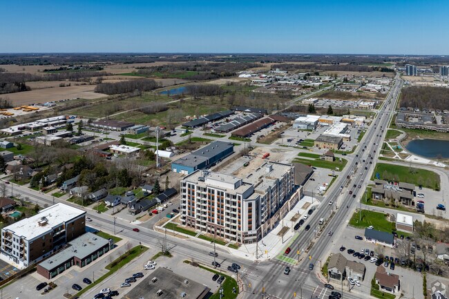 Photo - 1600 Hyde Park Village Apartments