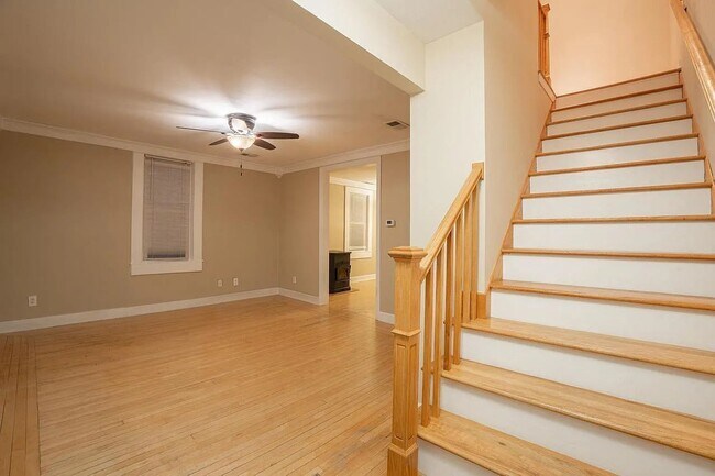 Photo - 1757 N Franklin Pl