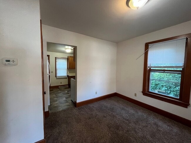 Photo - 917 E Johnson St