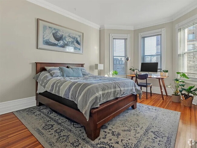 Building Photo - 411 N Newstead Ave Unit 2S Rental