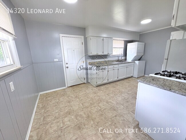 Photo - 14320 Leonard Ave