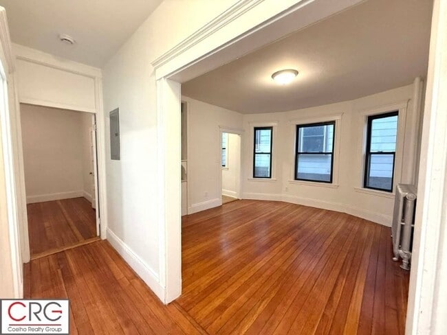 Photo - 19 University Rd Unit 1