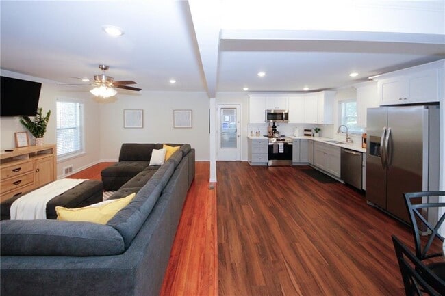 Photo - 1959 Shepherd Cir SW