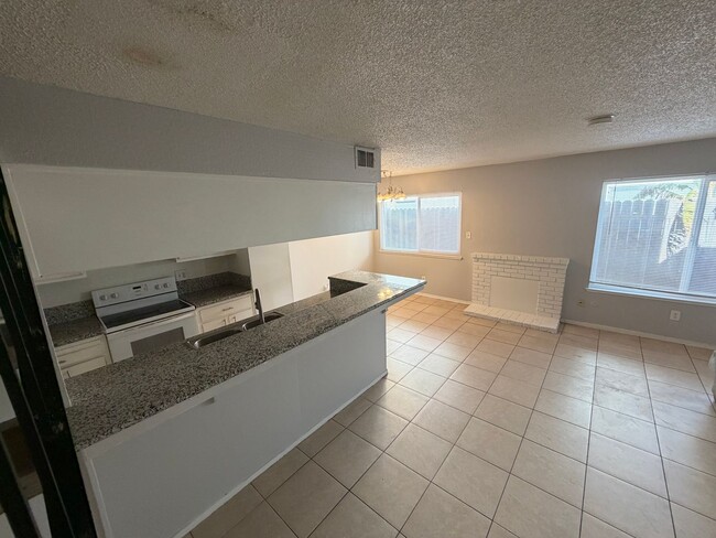 Photo - 2 Bedroom Townhouse in Foothill Farms Unit 3
