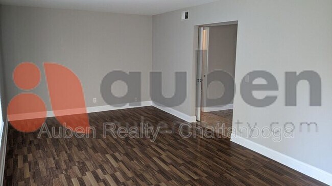 Photo - 3913 Bowman Ln