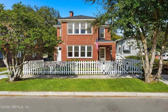 Building Photo - 2817 Selma St