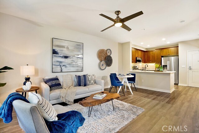 Photo - 629 Traction Ave Unidad 312