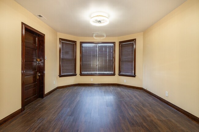 Photo - 2938 N Dawson Ave Unit 1