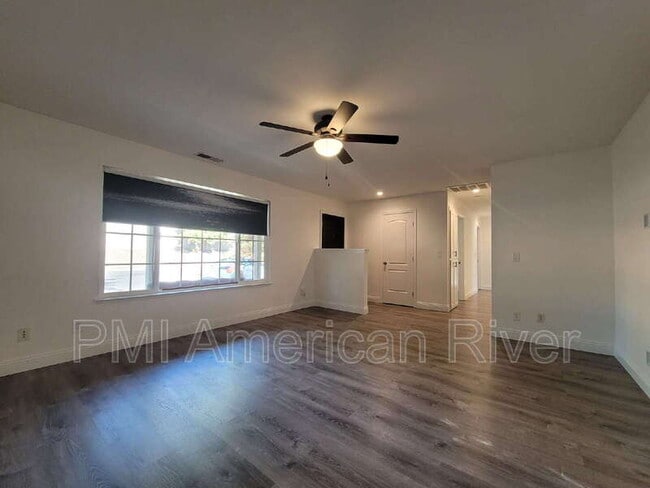2815 Santa Buena Wy