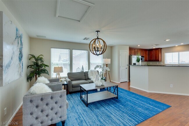 Photo - 304 Windsor Ridge Ave