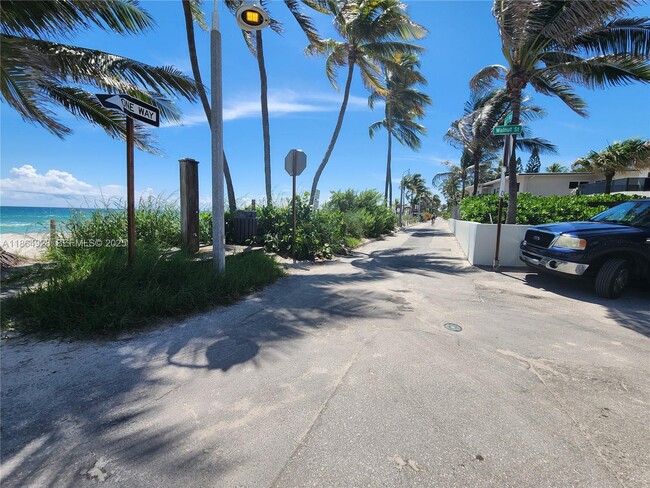 Photo - 315 Walnut St Unidad 2