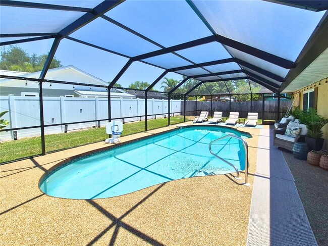 Photo - 5314 36th Ave Dr W