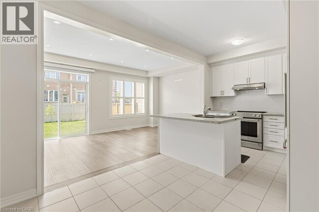 Photo - 289 Raymond Rd