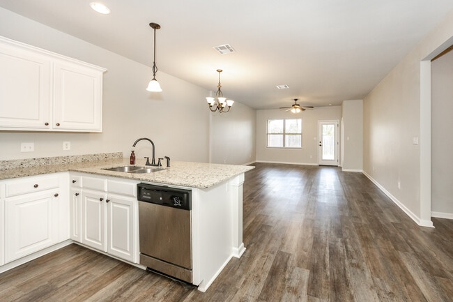 Photo - 2948 S Roth Ave