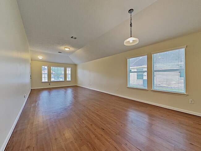 Photo - 4026 Hawthorn Glen Ct