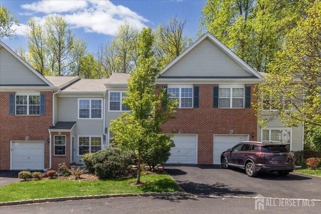 Building Photo - 302 Wellington Park Dr