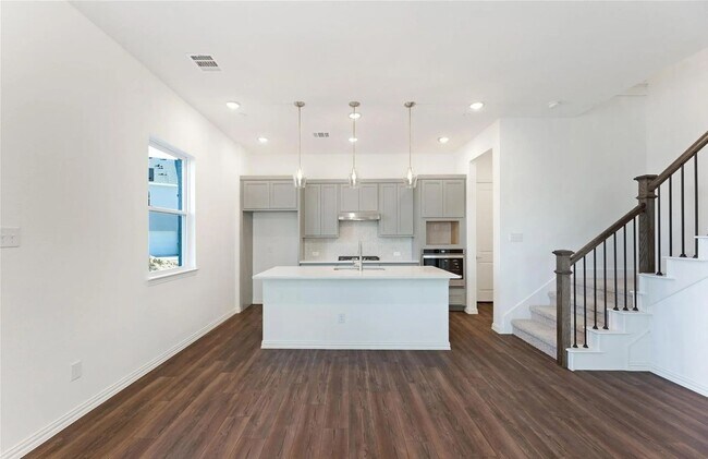 Photo - Luxury Townhome in Legends Crossing