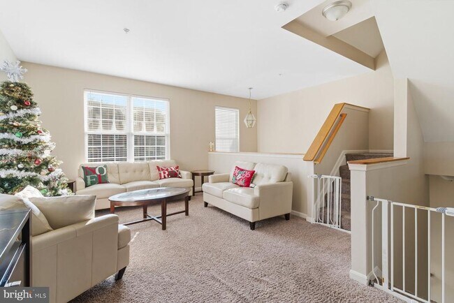 Photo - 3778 Merseyside Pl