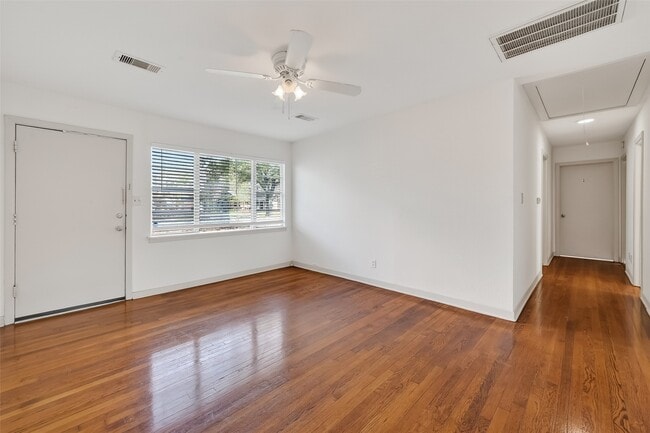 Photo - 2007 Antoine Dr