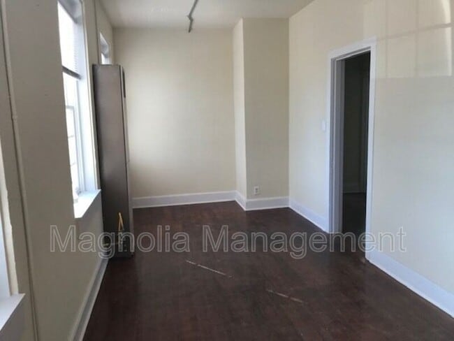 Photo - 514 N Beckford Dr Unit Apt B