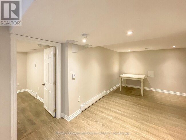 Photo - 3420 Albion Rd S