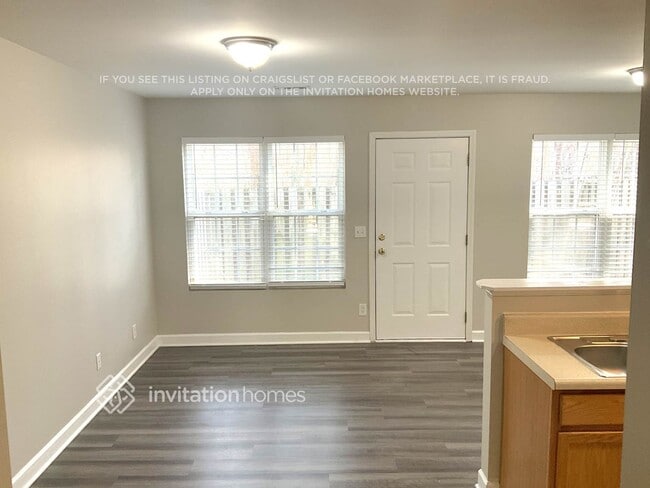 Photo - 3111 Alder Way