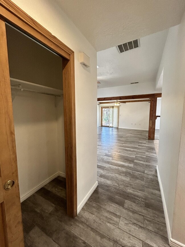 Photo - 6101 Equestrian Dr NW