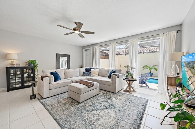 Photo - 107 Rivinia Dr