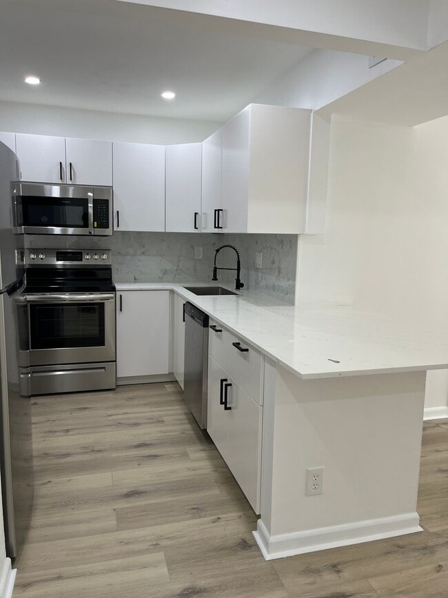 Building Photo - Beautiful 2 bedroom 2 bath Condo in Boca R...