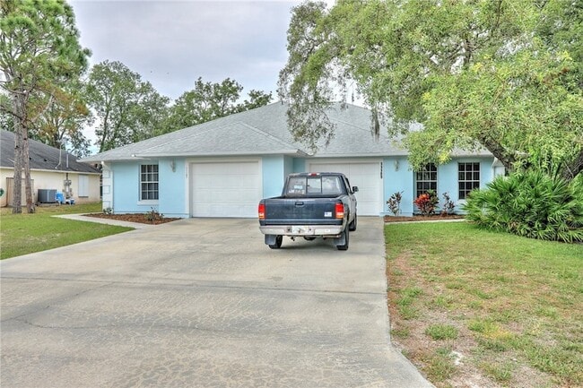 Building Photo - 11187 Airport Dr