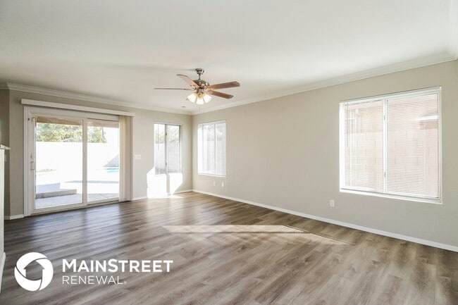 Photo - 897 N Kingston St