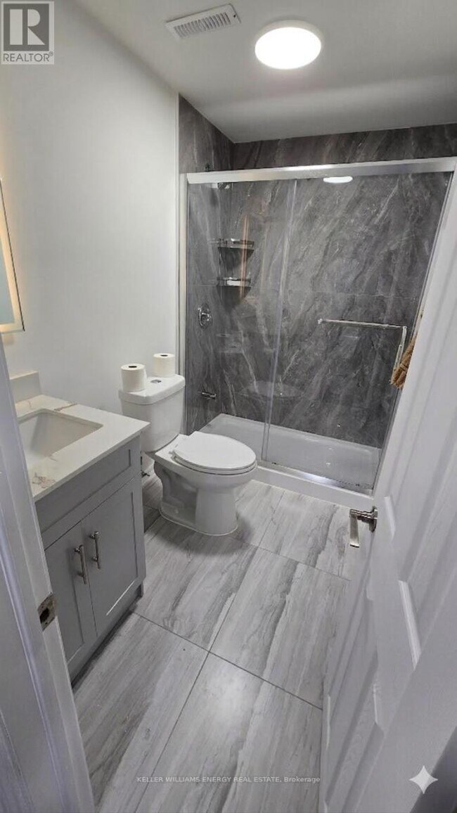 Photo - 36 Crombie St