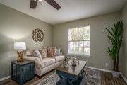 1BR, 1BA - 470SF