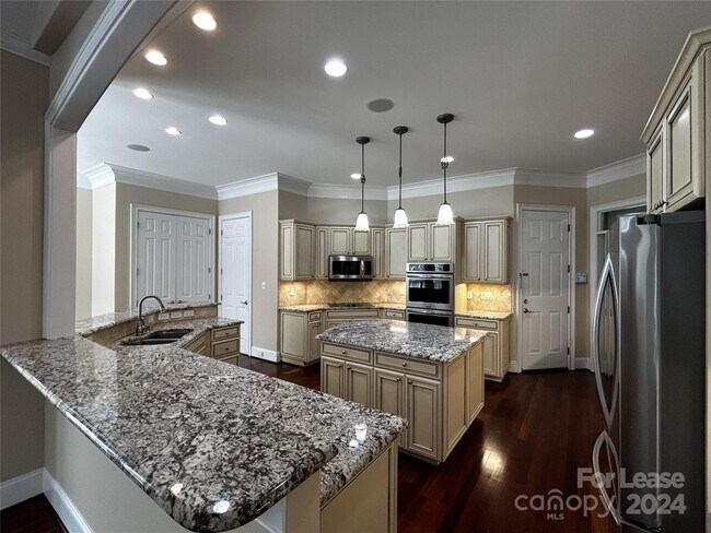 Photo - 10604 Andiron Dr