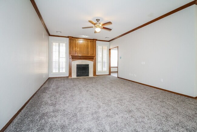 Photo - 6812 Old Orchard Ln