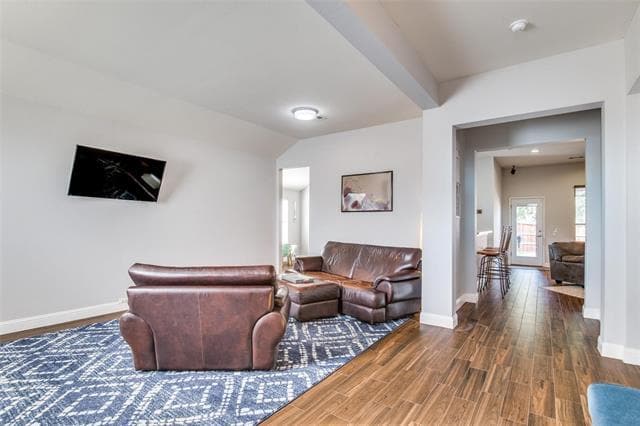 Photo - 4916 Auburn Dr