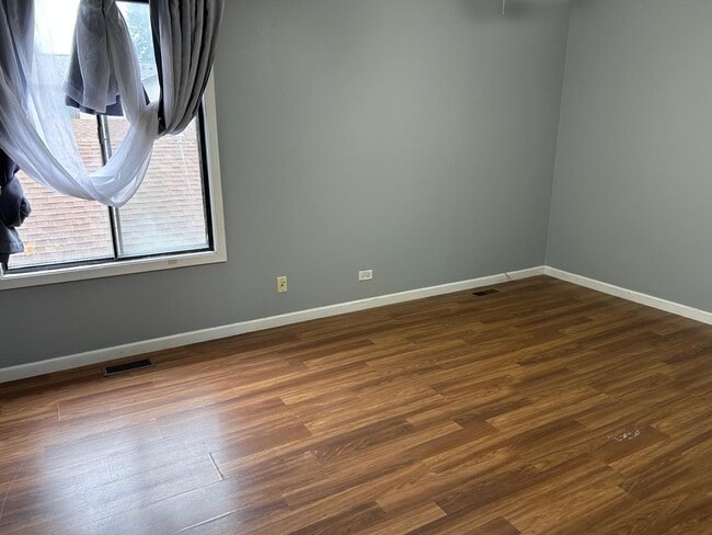 5615 Santa Barbara Dr