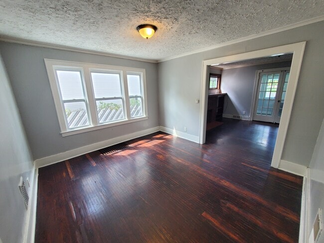 Building Photo - 142-144 Ohio St Unit #2