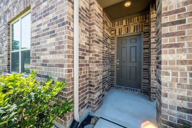 Photo - 9738 Birdsnest Ct